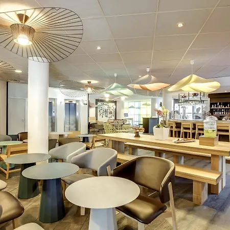 Novotel Paris Stade De France Hotel 4*