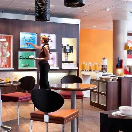 Novotel Paris Stade De France 4*