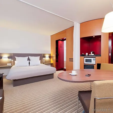 Hotel Novotel Paris Stade De France 4*